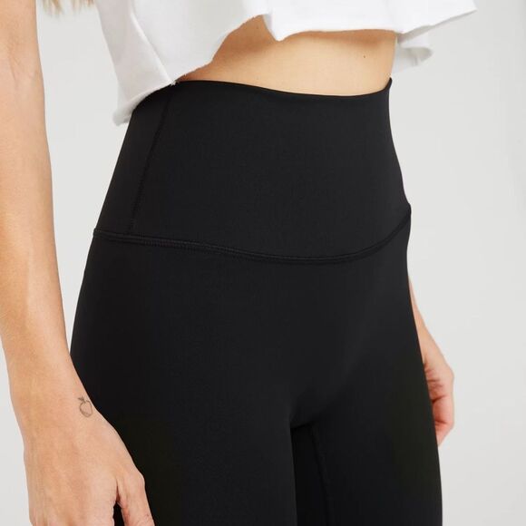 Aerie Offline Goals High Waisted Legging in True Black - Picture 6 of 11